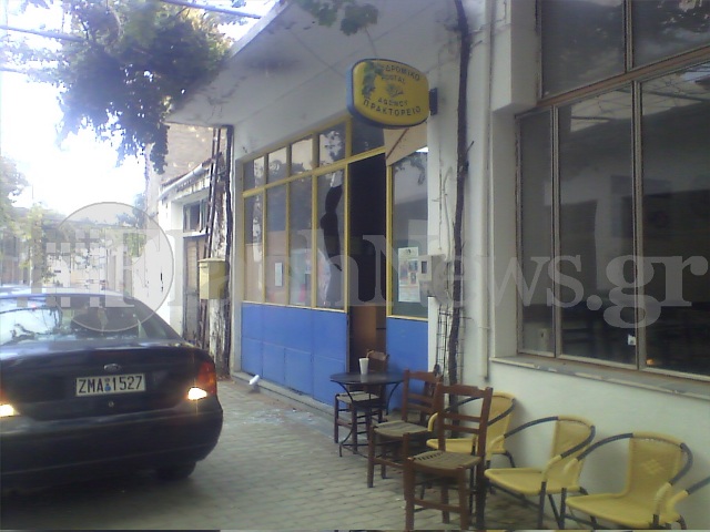 ΦΩΤΟ- Λήστεψαν διανομέα των ΕΛΤΑ με καλάσνικοφ