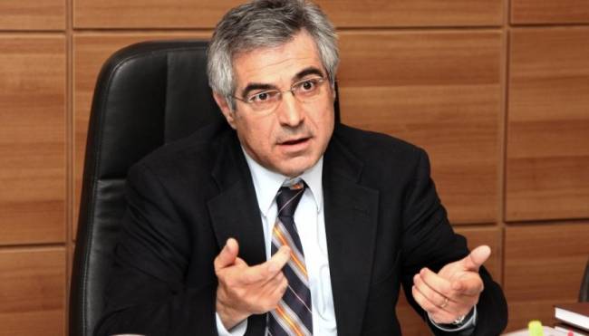 Κατηγορούμενος ο Καρχιμάκης για παραβίαση μυστικών