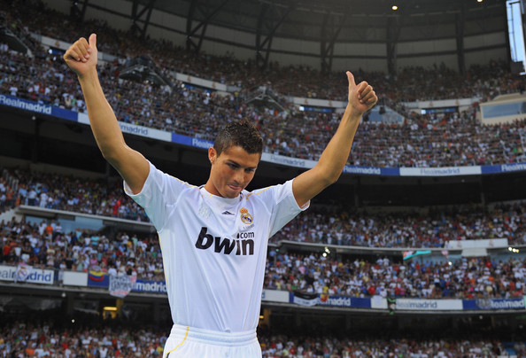 Ο Ρονάλντο «έπιασε» τα 100