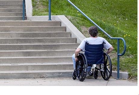 Αποκλεισμένοι και από τις εκκλησίες