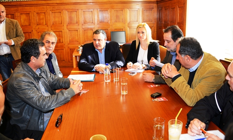 Συνάντηση Καμμένου με ΓΕΝΟΠ-ΔΕΗ