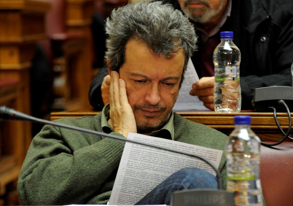 Δύο “ξένοι” στο ίδιο κόμμα