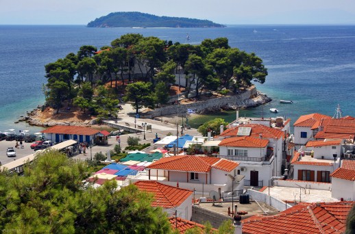 Χωρίς φιλόλογο η Σκιάθος