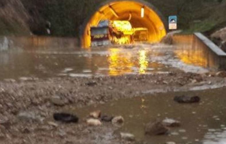 ΒΙΝΤΕΟ-Καταιγίδες έπληξαν τη Σαρδηνία