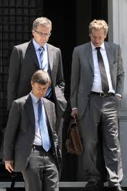 Αναβάλλεται η αυριανή συνάντηση Στουρνάρα-Τρόικας