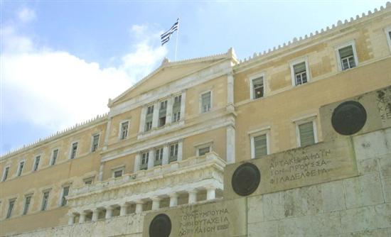 Πολιτικά σενάρια για όλα τα γούστα