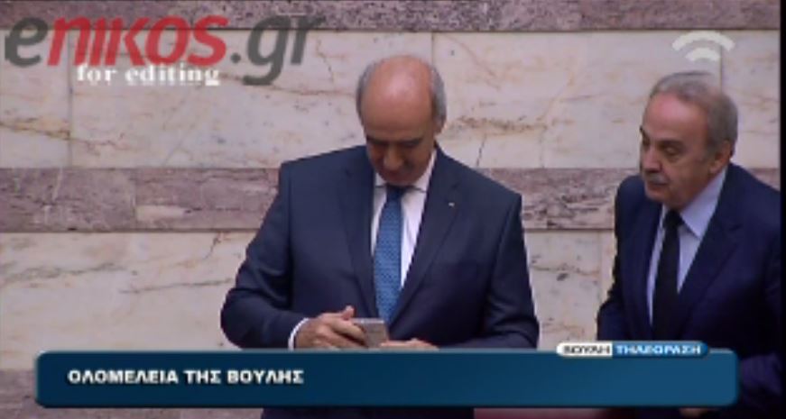 ΒΙΝΤΕΟ-Τι έδωσε ο Στουρνάρας στον Μεϊμαράκη;