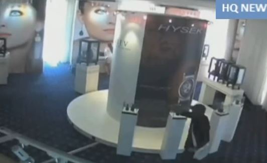 ΒΙΝΤΕΟ-Καρέ καρέ η ληστεία του αιώνα στο Κάρλτον