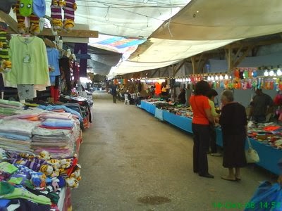 Χατζίρης: Δεν πλησιάζουν το παρεμπόριο