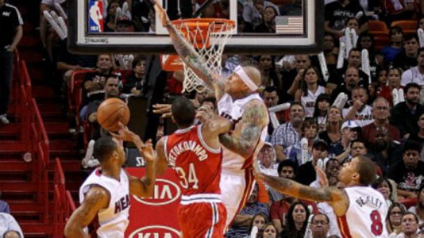 ΒΙΝΤΕΟ-Η εμφάνιση του Αντετοκούνμπο κόντρα στους Χιτ