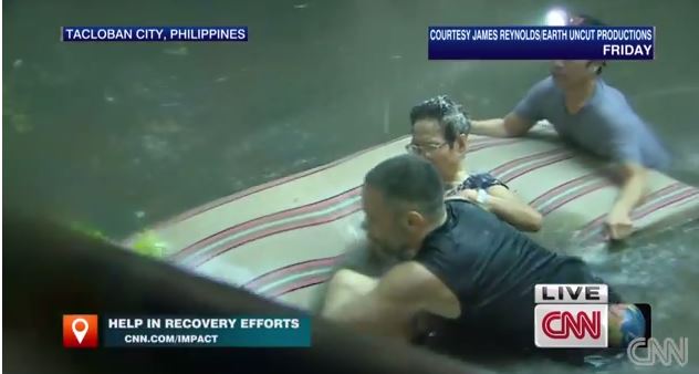 ΒΙΝΤΕΟ-Δραματικές διασώσεις στις Φιλιππίνες