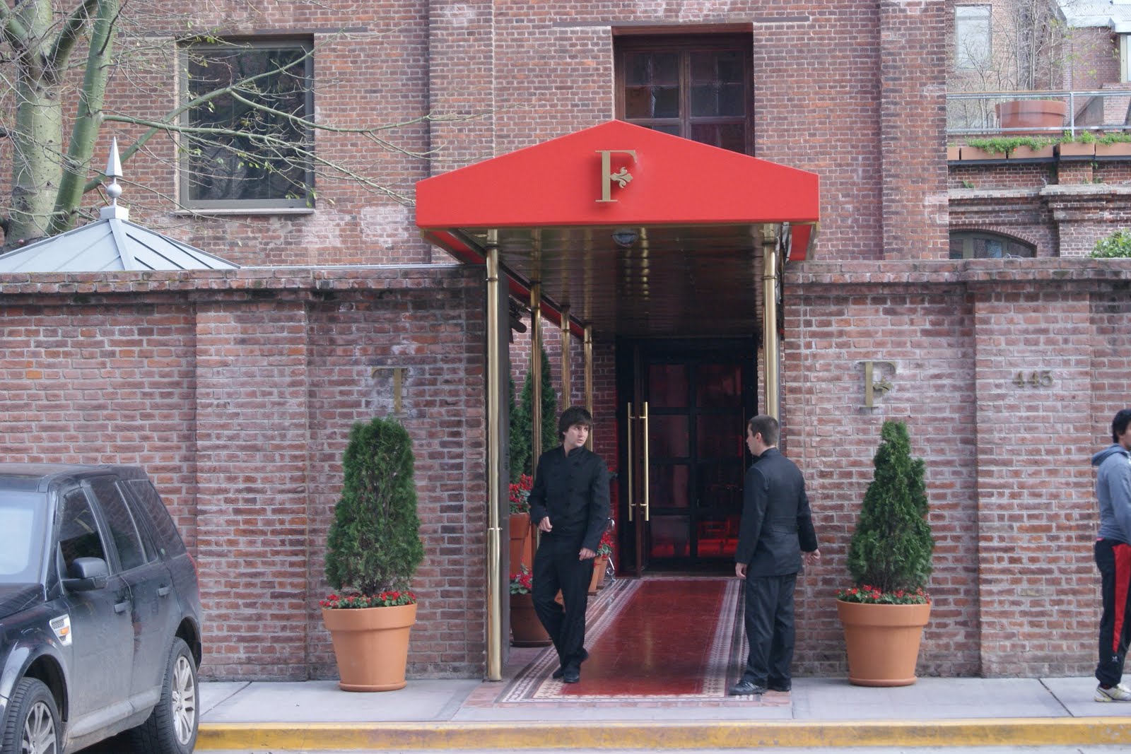 Έδιωξαν τον Μπίμπερ από ξενοδοχείο