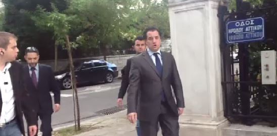 ΒΙΝΤΕΟ-Ο Άδωνις στο Προεδρικό Μέγαρο