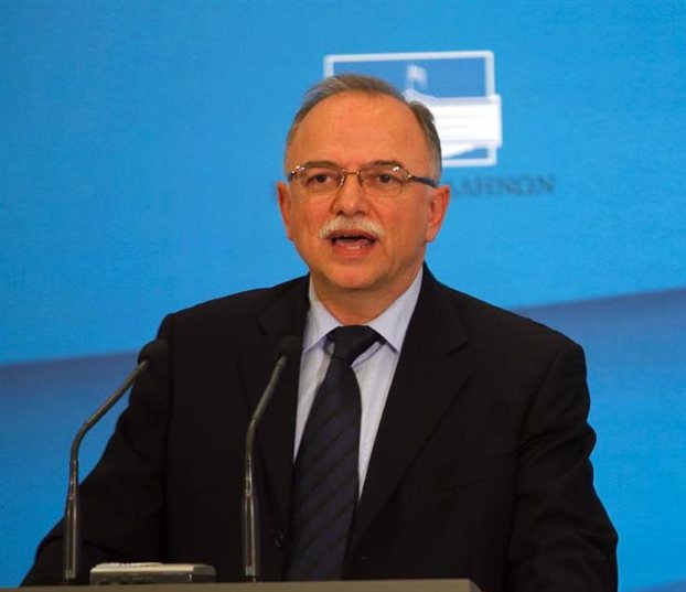 Παπαδημούλης: Ξέρει τον Χίτλερ, όχι τον Κολοκοτρώνη