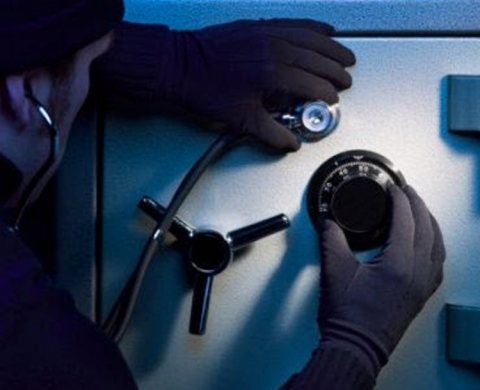 “Σήκωσαν”… άδειο χρηματοκιβώτιο