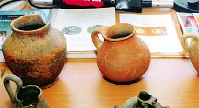 Γερμανοί αρχαιοκάπηλοι στη Μήλο