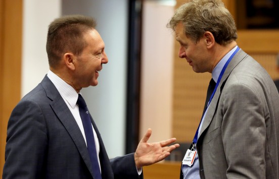 Τρομο-στόχοι Στουρνάρας και Τόμσεν