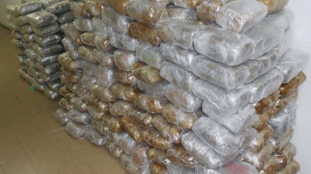 Κατέσχεσαν 90 κιλά μαριχουάνας