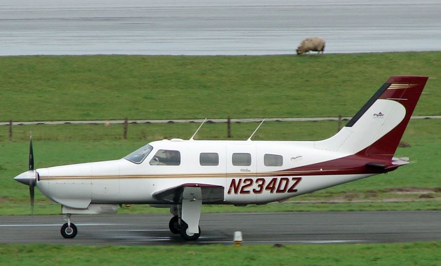 Πήδηξε στο κενό την ώρα της πτήσης