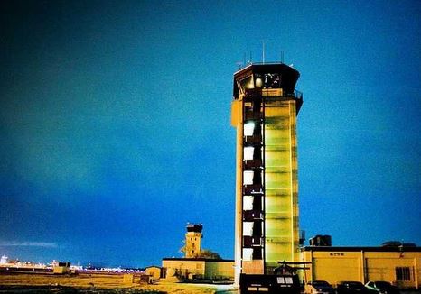 Βλήματα έπληξαν αμερικανική βάση στο Τόκιο