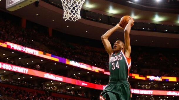 BINTEO-Οι Αντετοκούνμπο καρφώνουν