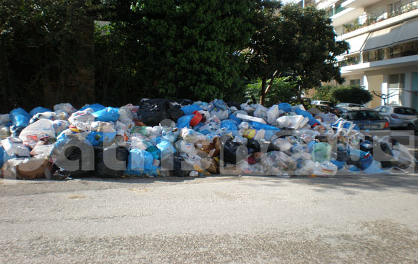 ΒΙΝΤΕΟ-Αναβλήθηκε η εκδίκαση των ασφαλιστικών μέτρων για τις Λίμνες