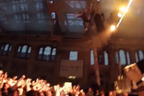 ΒΙΝΤΕΟ-Ράπερ τραυμάτισε θαυμαστές του