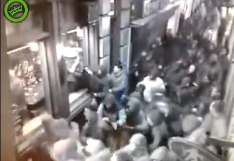 ΒΙΝΤΕΟ-Επίθεση χούλιγκαν του Άγιαξ σε παμπ με οπαδούς της Σέλτικ