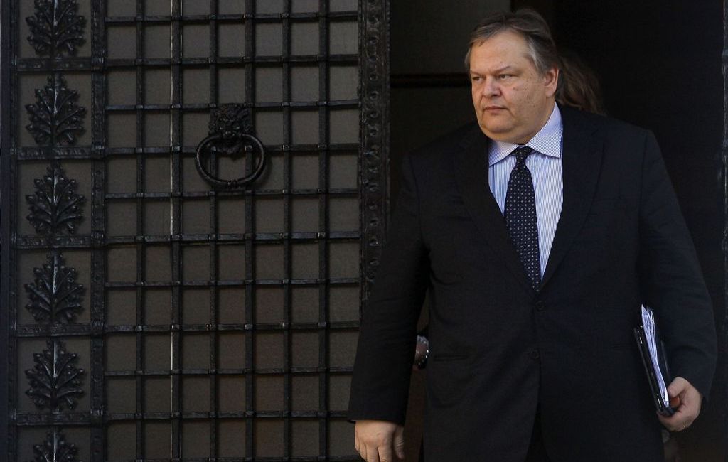 Σε τεντωμένο σχοινί το ΠΑΣΟΚ