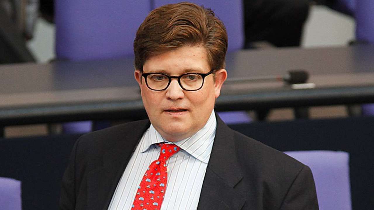 Παραιτήθηκε συνεργάτης της Μέρκελ