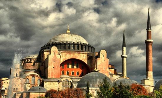 Θέλουν να κάνουν την Αγιά Σοφιά τζαμί