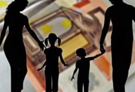 Πολύτεκνοι ζουν με μισθό 160 ευρώ