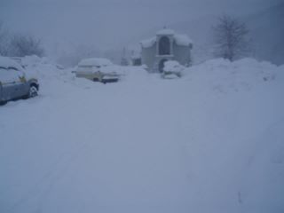 Βγήκαν τα εκχιονιστικά στα ορεινά των Ιωαννίνων