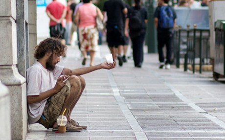 Σε κίνδυνο φτώχειας το 23% του πληθυσμού
