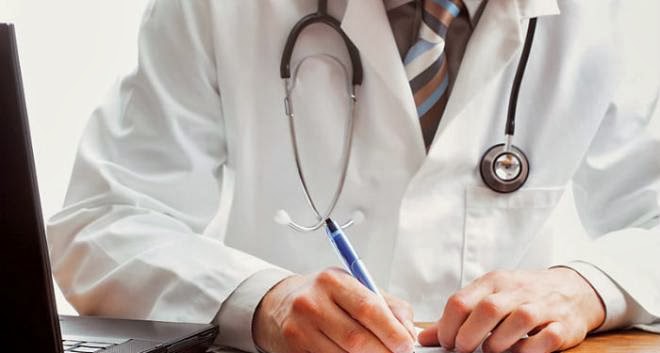 Προαναγγέλουν κινητοποιήσεις οι γιατροί