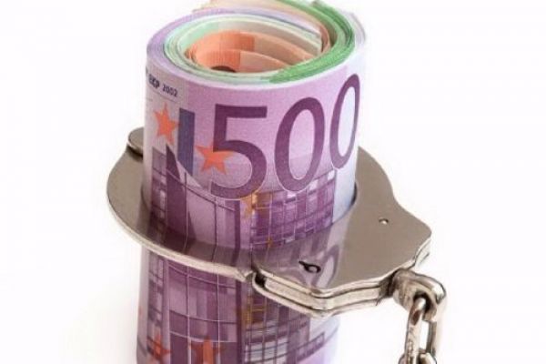 Συνελήφθη 34χρονη Ρομά με χρέη 2 εκατ. ευρώ