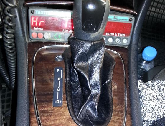 ΒΙΝΤΕΟ-Το τηλεχειριστήριο που κάνει το ταξίμετρο να… τρέχει