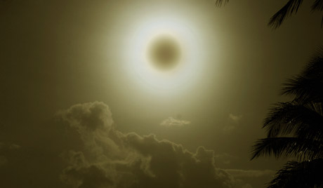 Σπάνια έκλειψη Ηλίου την Κυριακή