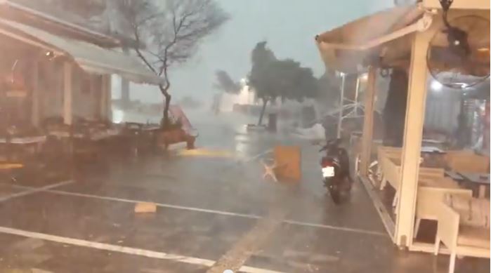 ΒΙΝΤΕΟ-Θεομηνία στη Σάμο