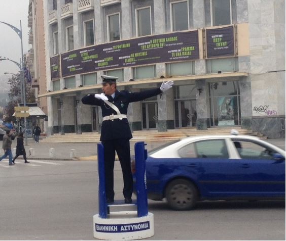 ΒΙΝΤΕΟ-Ο ρυθμιστής τροχονόμος επέστρεψε στον Λευκό Πύργο