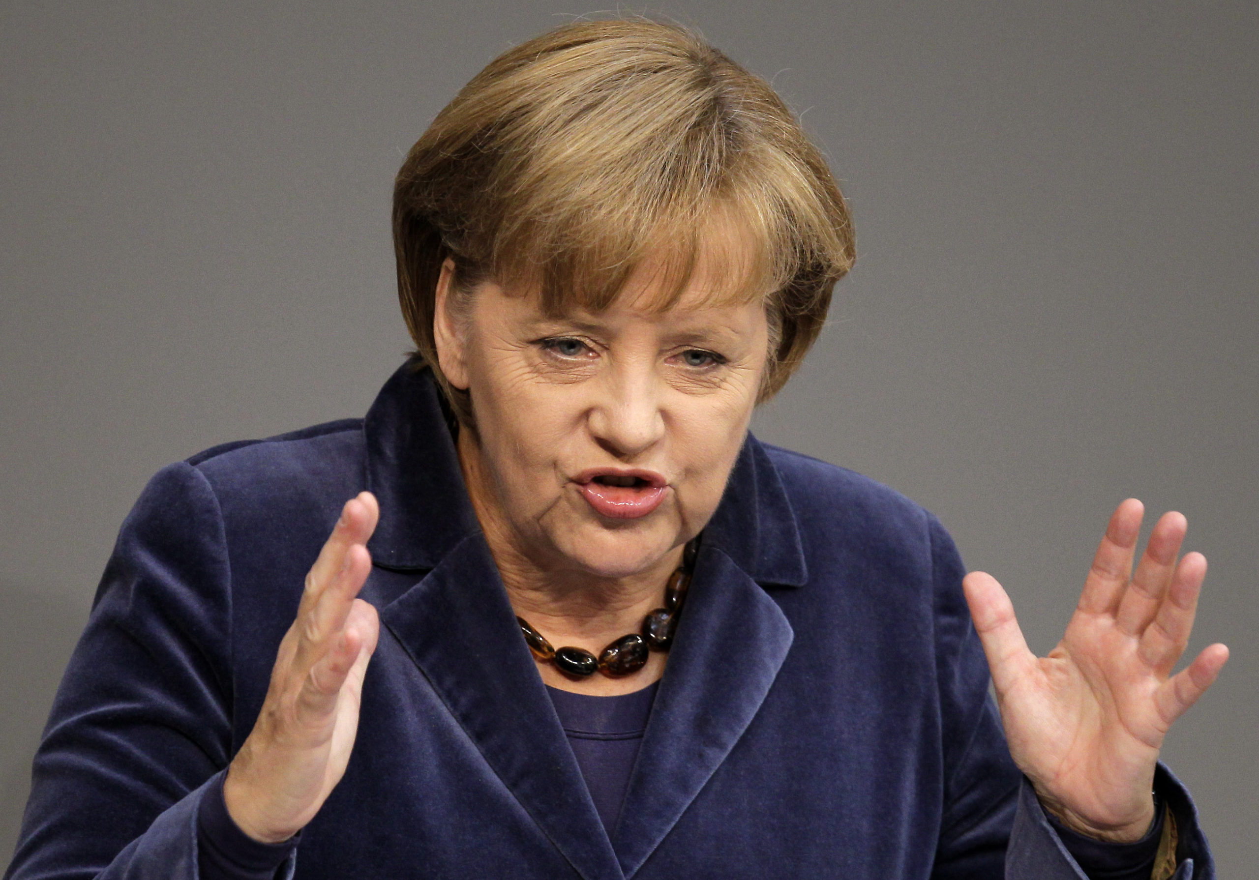 Μέρκελ: Μήνυμα στους Γερμανούς για το 2014