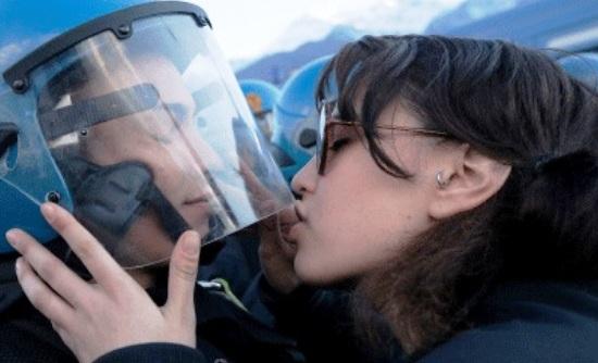 Δίωξη για ένα φιλί