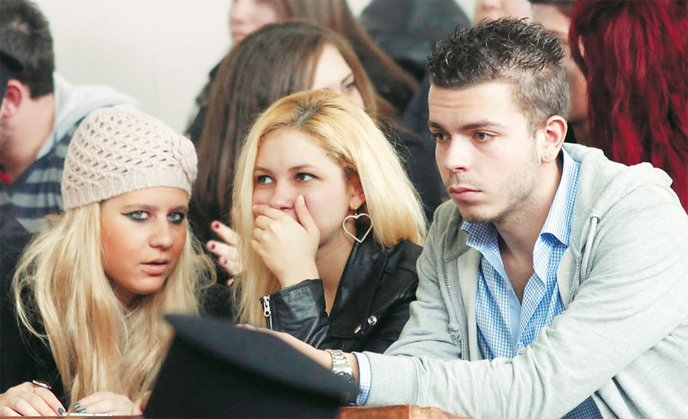 Φοβούνται ντόμινο στις σχολές