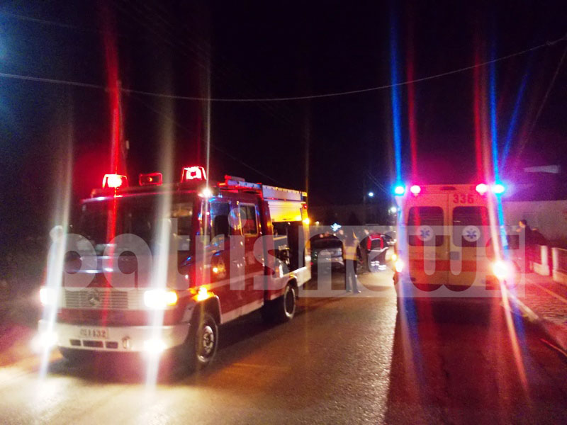 ΦΩΤΟ-ΙΧ έπεσε μέσα σε αποστραγγιστικό κανάλι