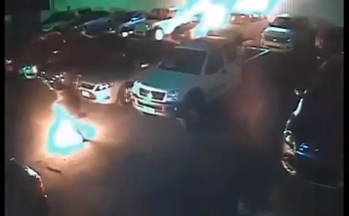 ΒΙΝΤΕΟ-Πήγε να κλέψει βενζίνη και παραλίγο να καεί