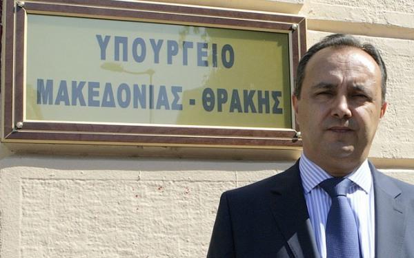 Κάλαντα… στο υπουργείο Μακεδονίας-Θράκης