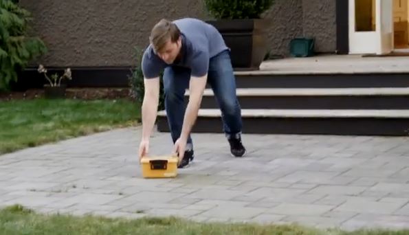 ΒΙΝΤΕΟ-«Έχεις πακέτο» με τηλεκατευθυνόμενο