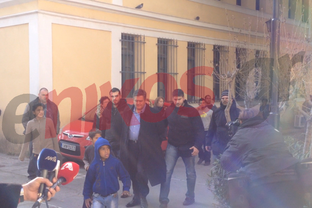 ΦΩΤΟ-Ο Τομπούλογλου στoν εισαγγελέα