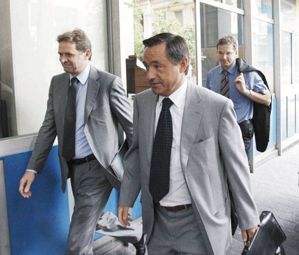 Συνεχίζονται οι διαπραγματεύσεις με την τρόικα