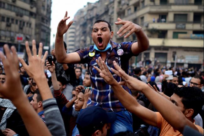 Ένας φοιτητής νεκρός στις διαδηλώσεις του Καΐρου